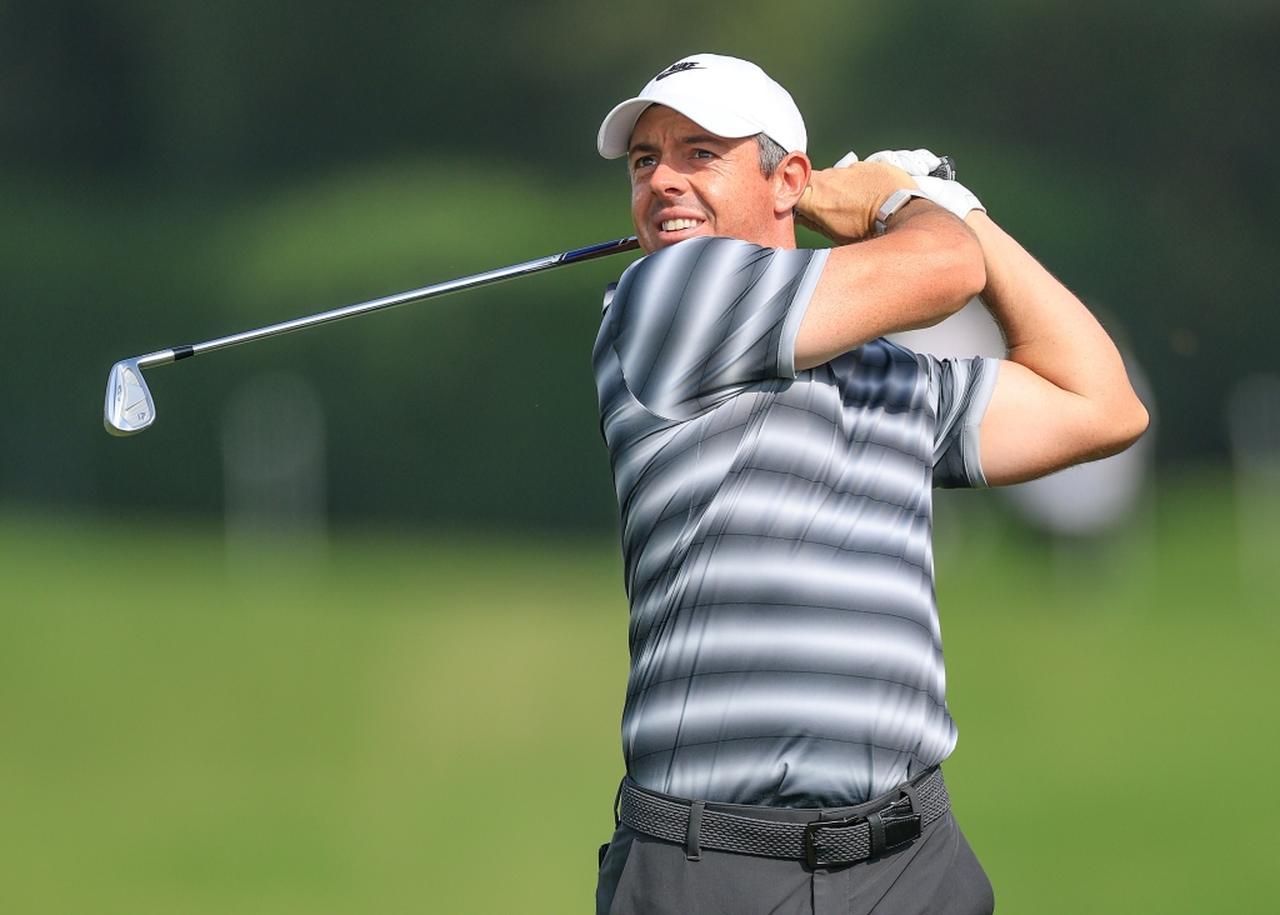 人生初キャビティアイアンを携えたマキロイが26年初戦で単独トップ発進