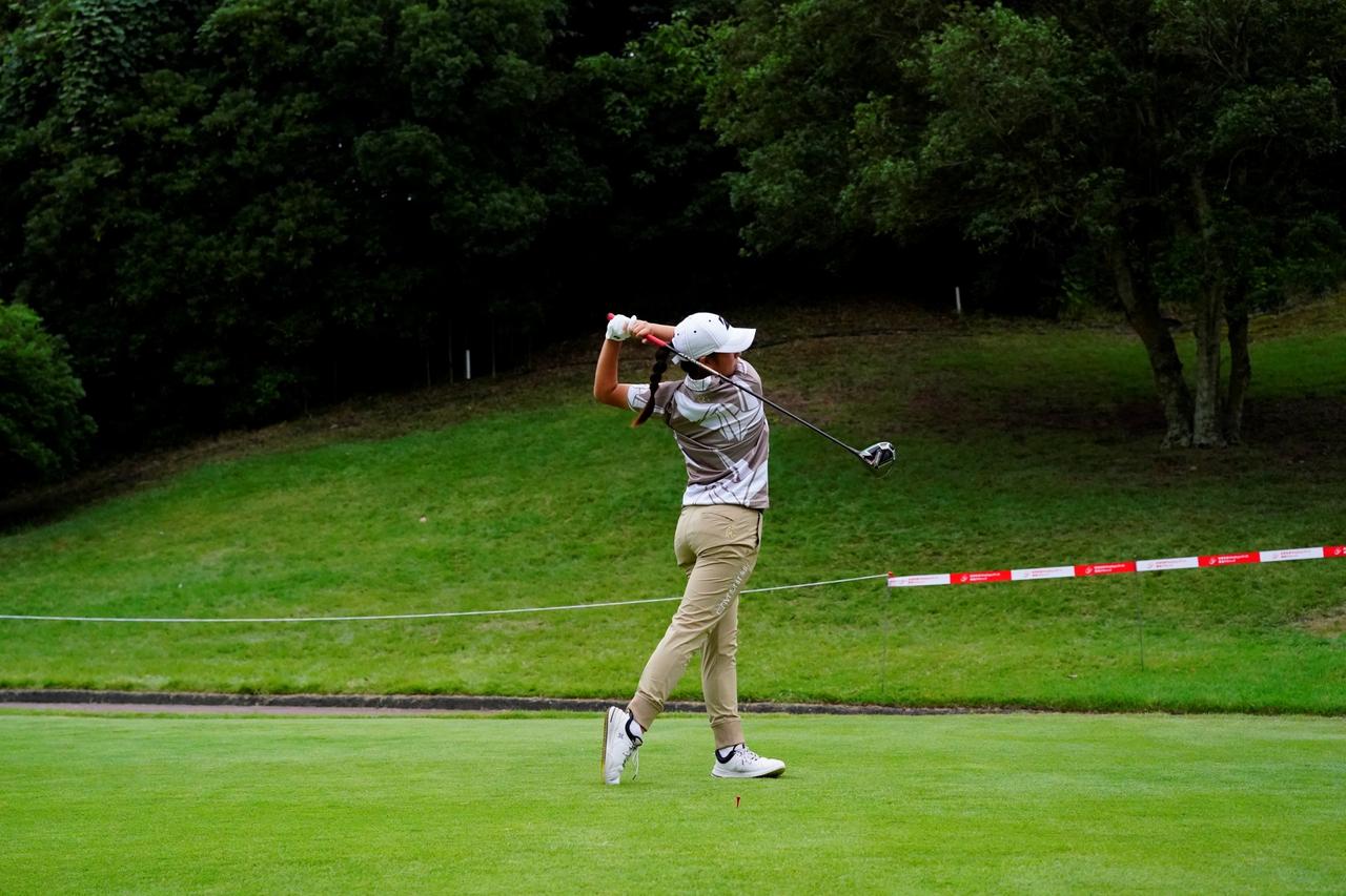 画像 : 10番目の画像 - 【連続写真10枚・正面】JLPGA公式ドラコン女王・後藤あいのドライバースウィング（撮影/中村修） - みんなのゴルフダイジェスト