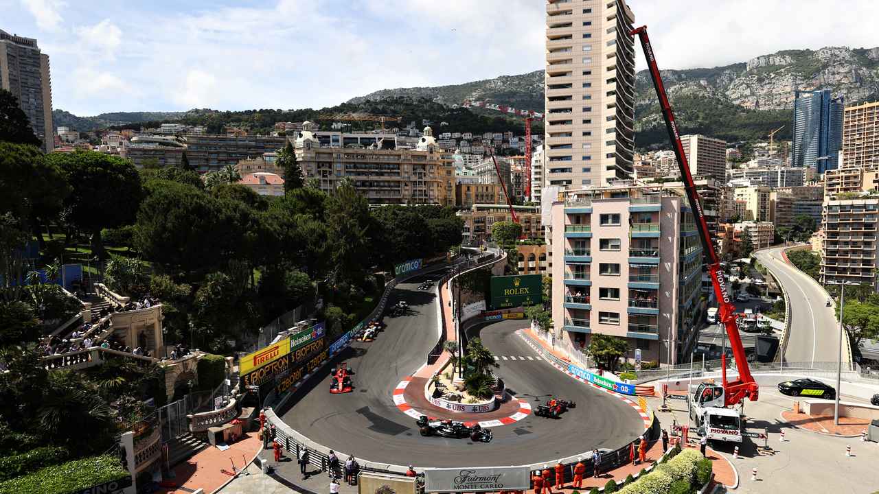 画像: F1モナコグランプリで有名な当時のロウズ・ヘアピン(現フェアモント・ヘアピン)