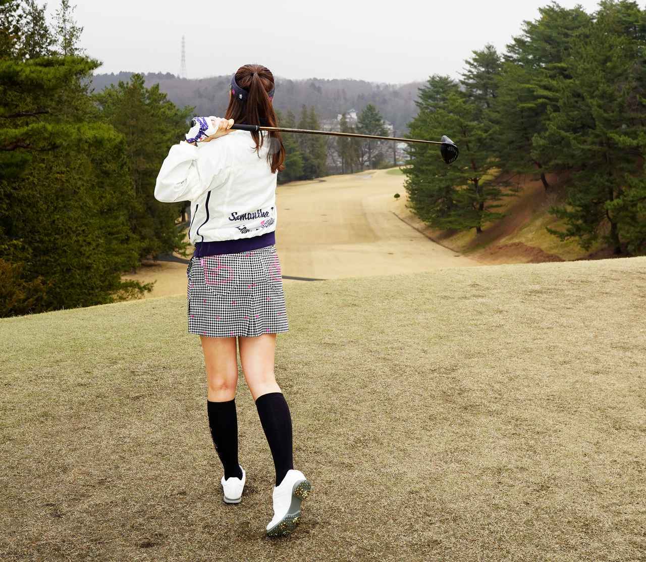 画像: 【ゴルフルールクイズ】雨の日は汚れた球を拾い上げて拭いてもいい？ - みんなのゴルフダイジェスト