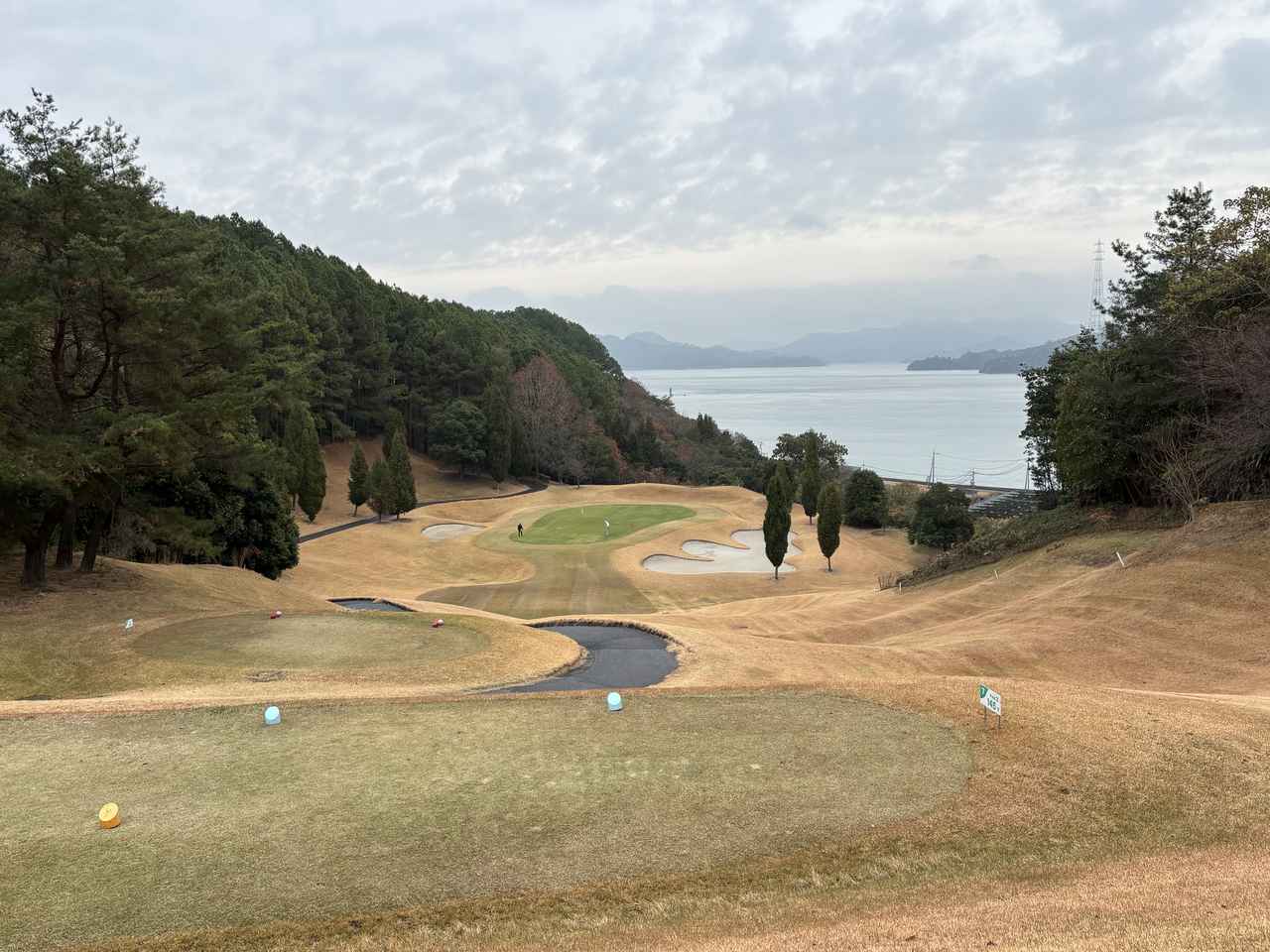 画像: 【ゴルフばか日誌 #100】年末ラストは名匠の罠と「99%池ポチャ」の洗礼 - みんなのゴルフダイジェスト