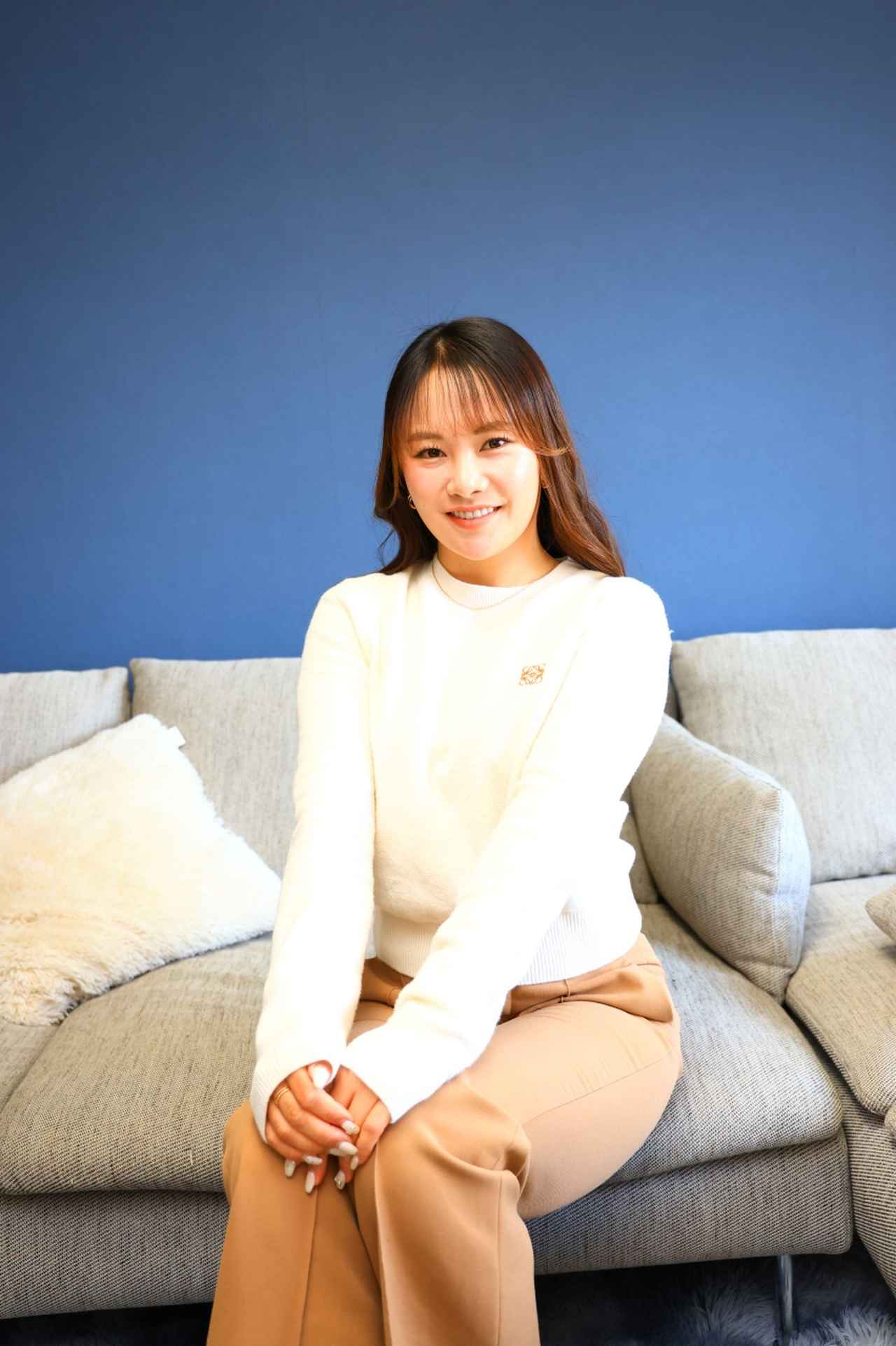 画像 : 7番目の画像 - 【写真13枚】河本結は読書しているときまで美しかった…… - みんなのゴルフダイジェスト