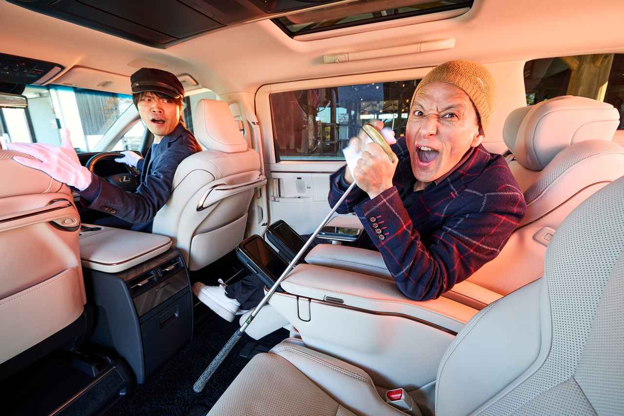 画像: ショーファー付きなら無敵! 超オモテナシゴルフカー「レクサスLM500h version L」【小沢コージの只今コージ中!】 - みんなのゴルフダイジェスト