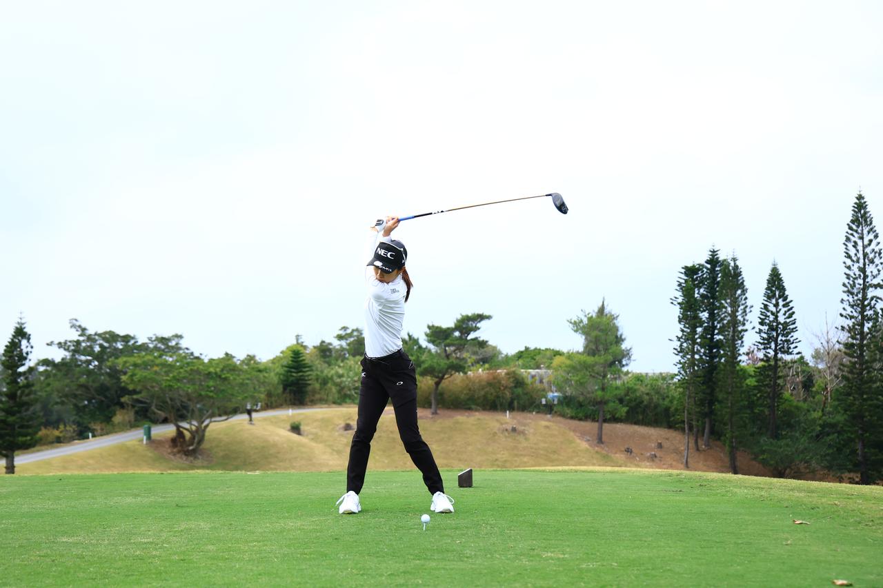 画像 : 4番目の画像 - 安田のスウィングを連続写真でチェック！ - みんなのゴルフダイジェスト