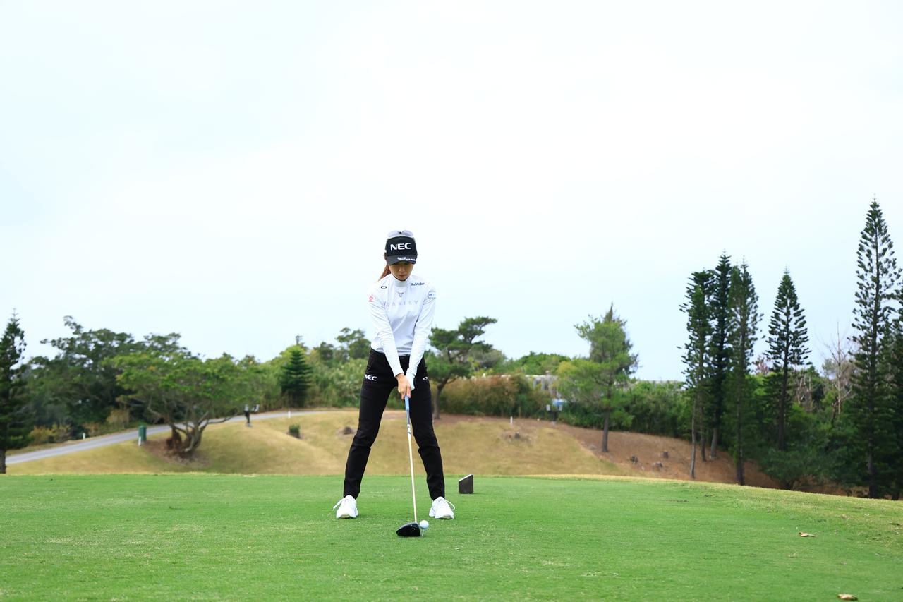 画像 : 1番目の画像 - 安田のスウィングを連続写真でチェック！ - みんなのゴルフダイジェスト