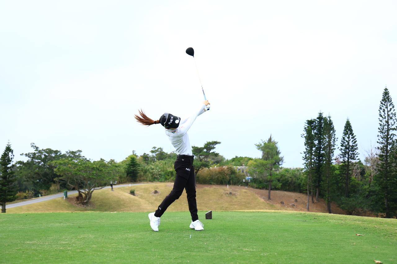 画像 : 9番目の画像 - 安田のスウィングを連続写真でチェック！ - みんなのゴルフダイジェスト