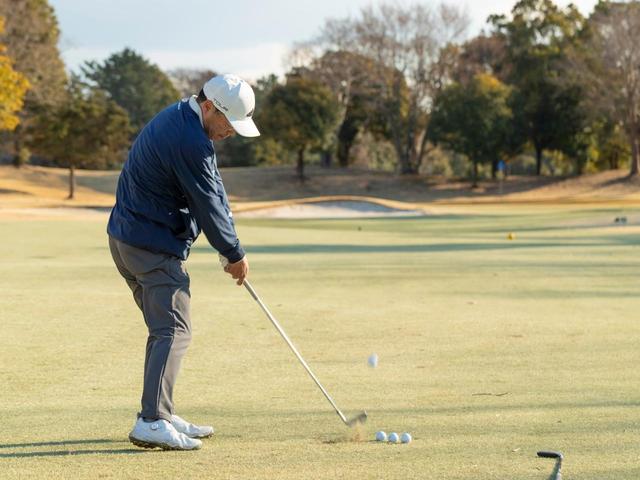 画像: 石橋さんも9番アイアンをチョイス