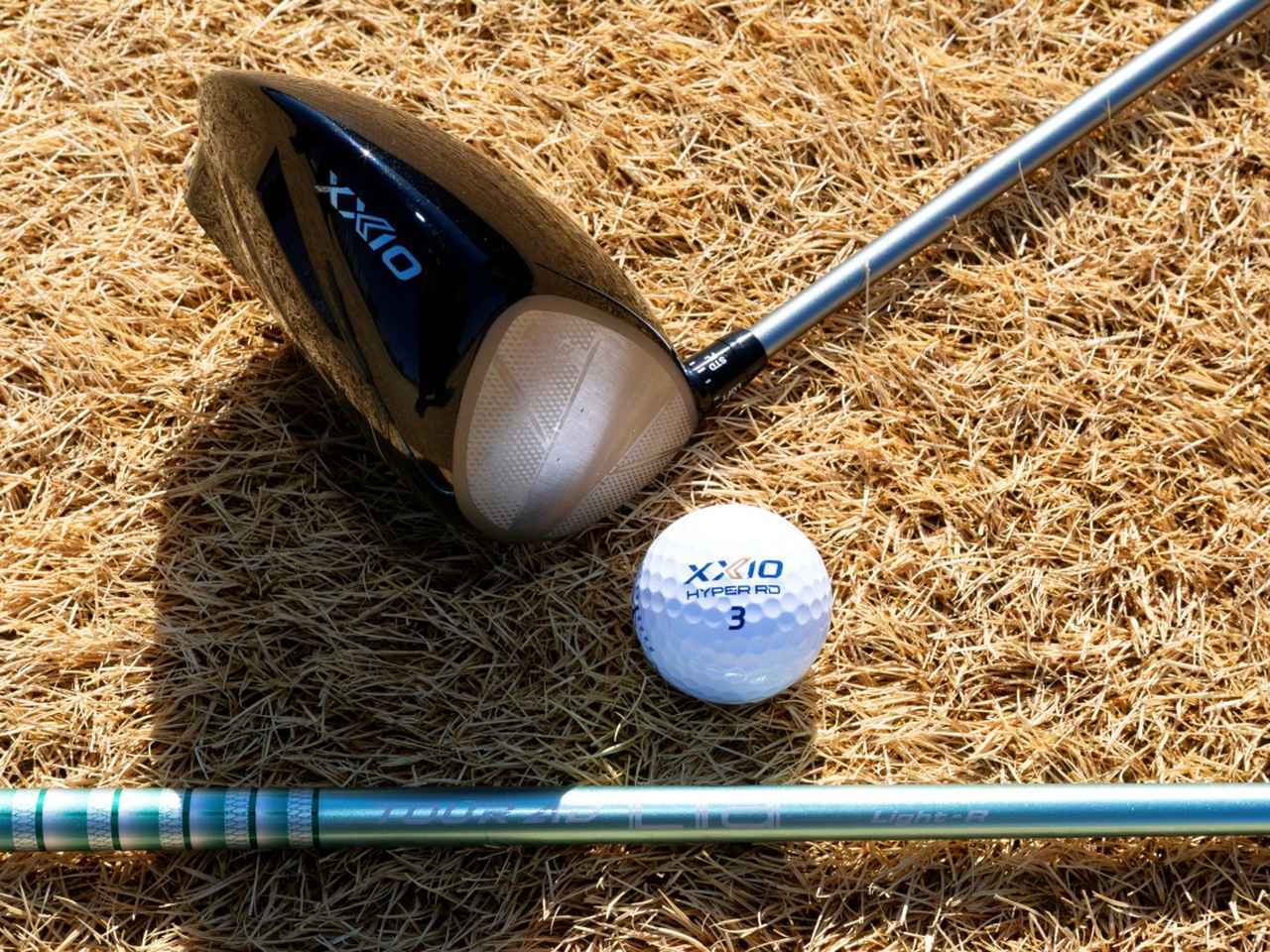 画像: 「Lia」×「ゼクシオ14」には、このボール「ゼクシオ HYPER RD」も好相性だった