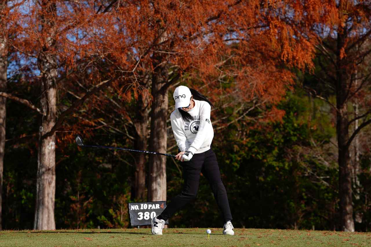 画像 : P6（シャフトが地面と平行）