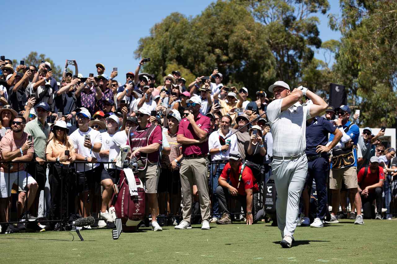 画像: デシャンボーもラームに離されずに2打差の3位で追走（提供/LIVゴルフ）