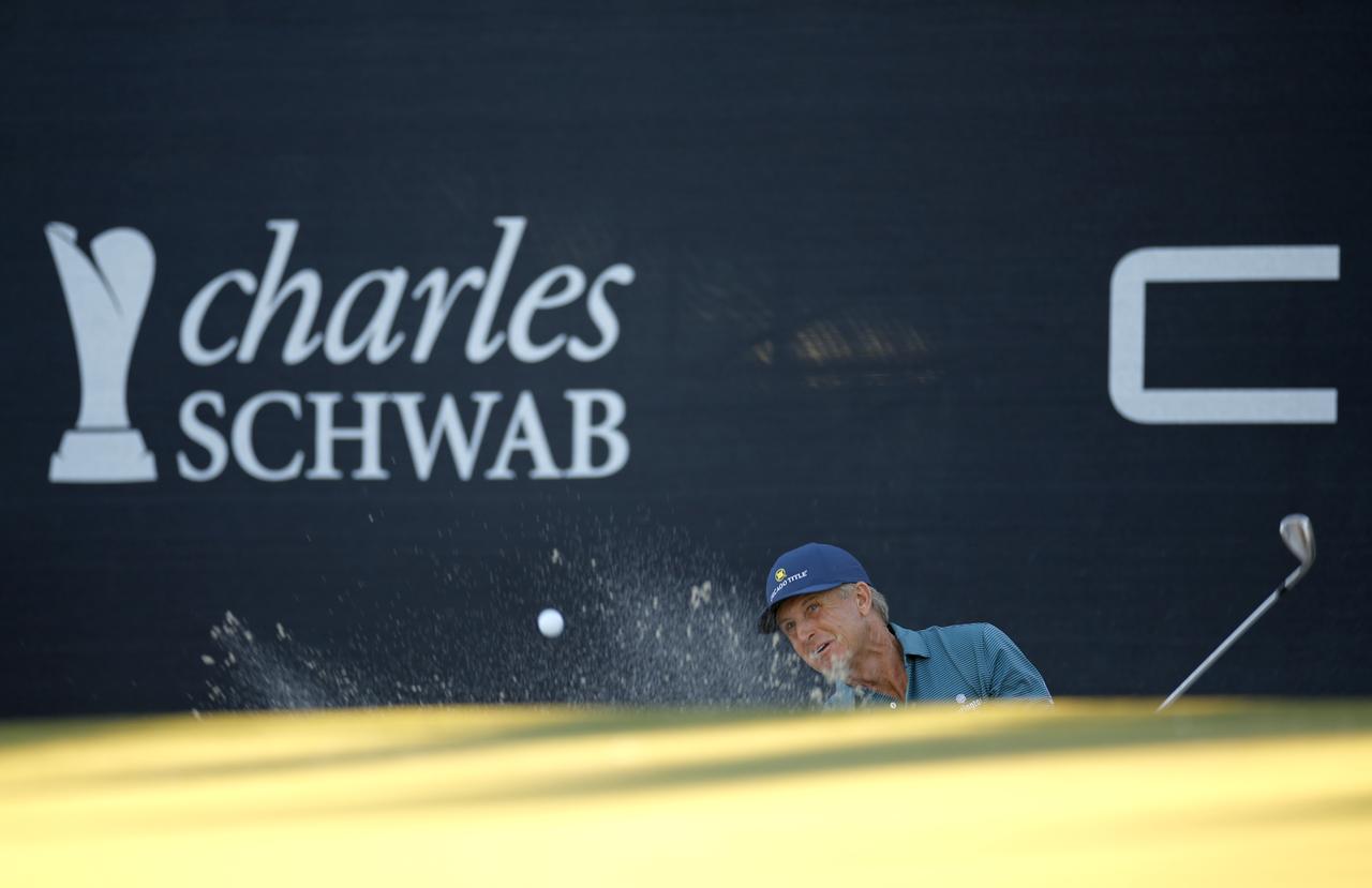 画像: 18番ガードバンカーで見せた「チャンク＆ラン」でD・トムズは見事バーディフィニッシュ（PHOTO/Getty Images）