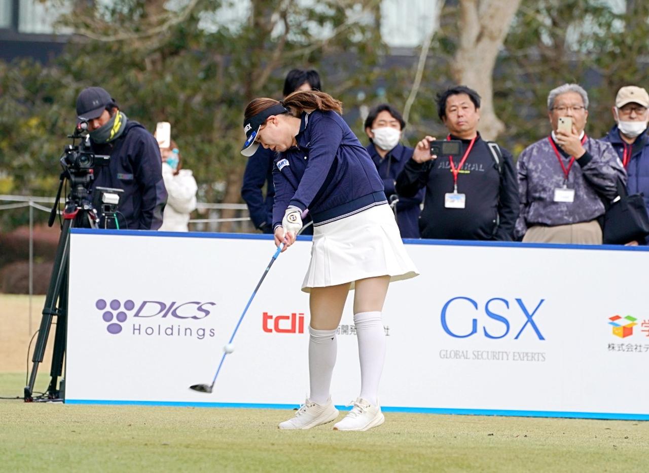 画像 : 8番目の画像 - ルーキー倉林紅のFWショット連続写真 - みんなのゴルフダイジェスト