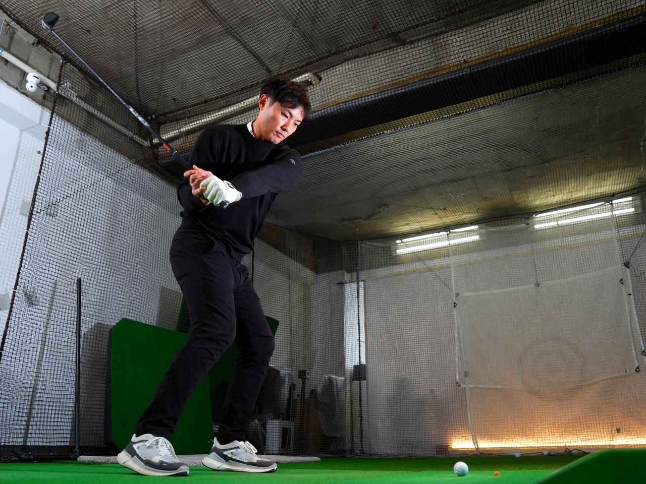 画像1: フェースの下打点でも試打。「スピン量の安定感が抜群です。吹き上がったり、ドロップすることがまったくありません」（西田プロ）