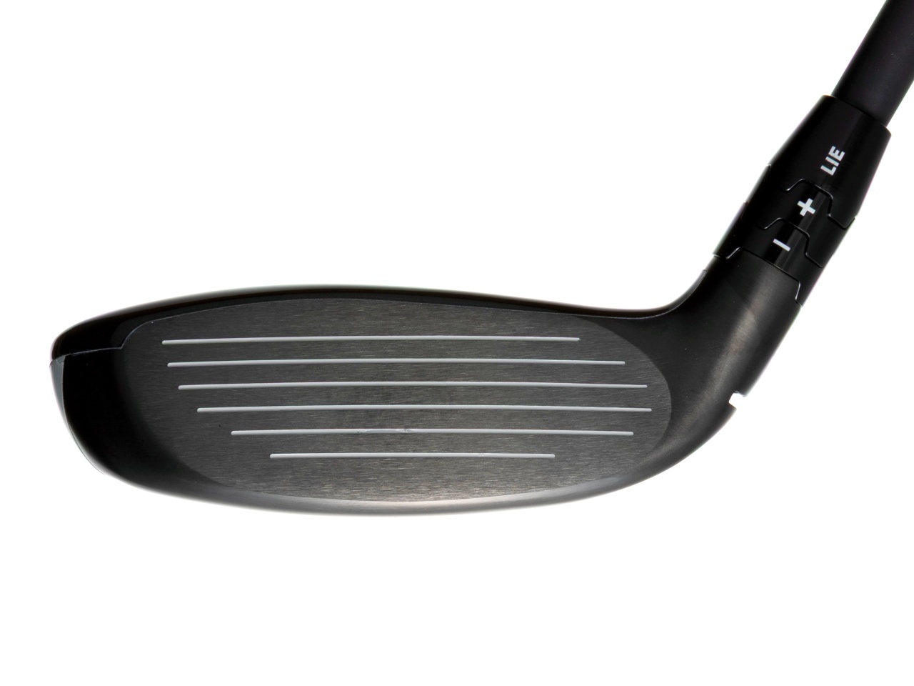 画像: ｢クアンタム MAX UT｣のスコアラインは左右非対称。その効果によって上から見ると｢逃げ顔に見えるんです｣（西田プロ）