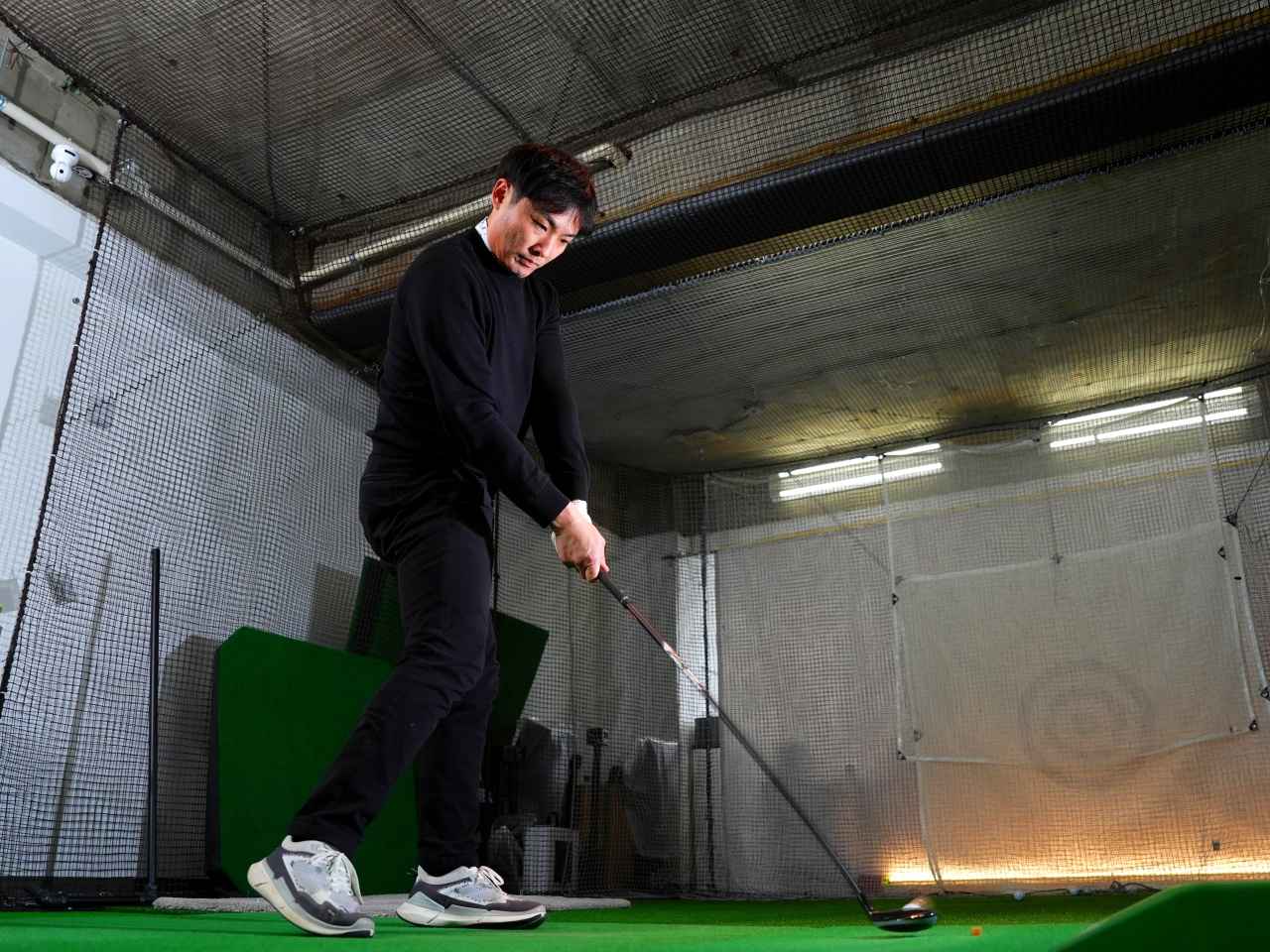 画像2: フェースの下打点でも試打。「スピン量の安定感が抜群です。吹き上がったり、ドロップすることがまったくありません」（西田プロ）