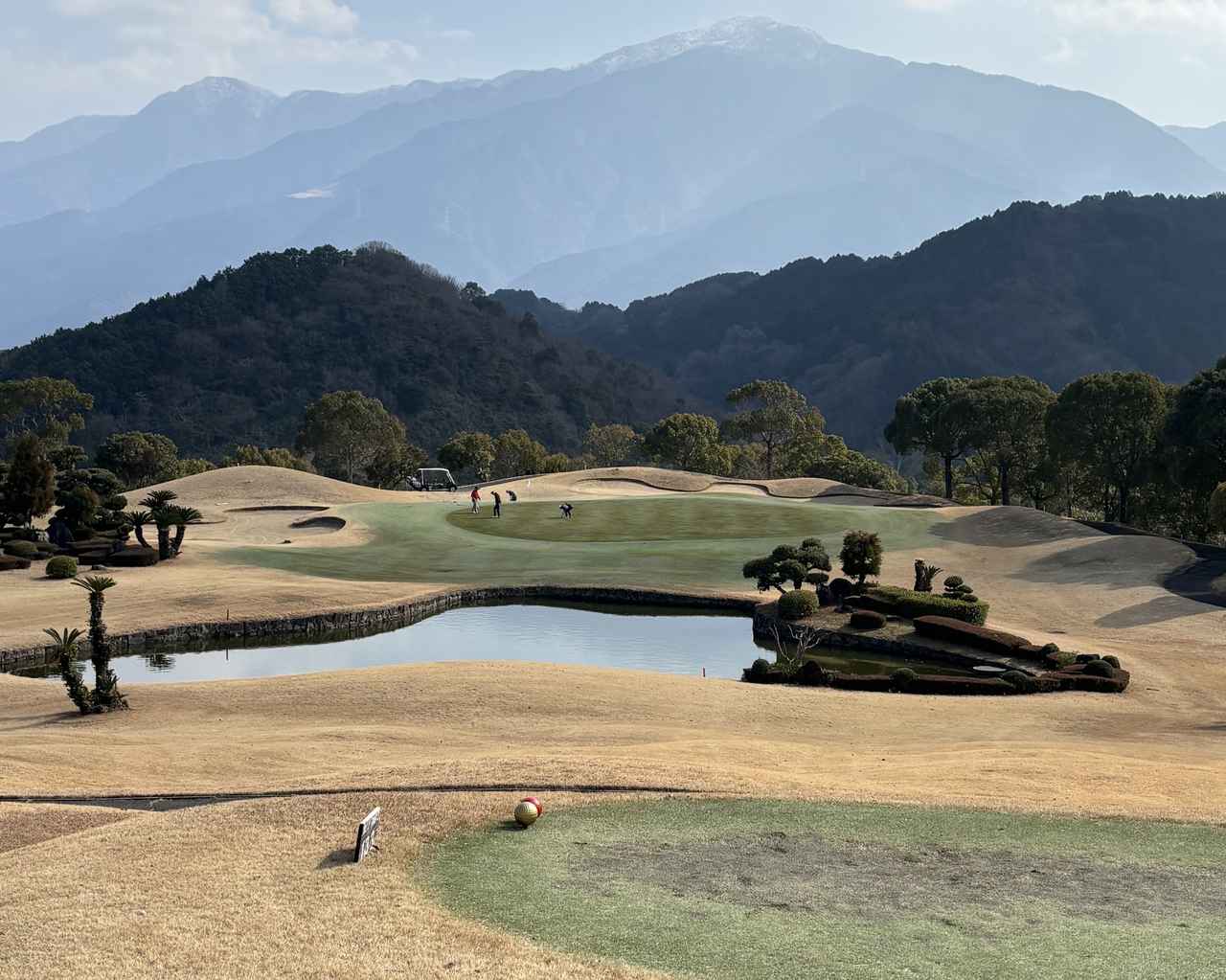 画像: タカガワ新伊予GC No.2（147Y・P3）。1オン2パットのパー。この日はすべてのパー3でパーでした