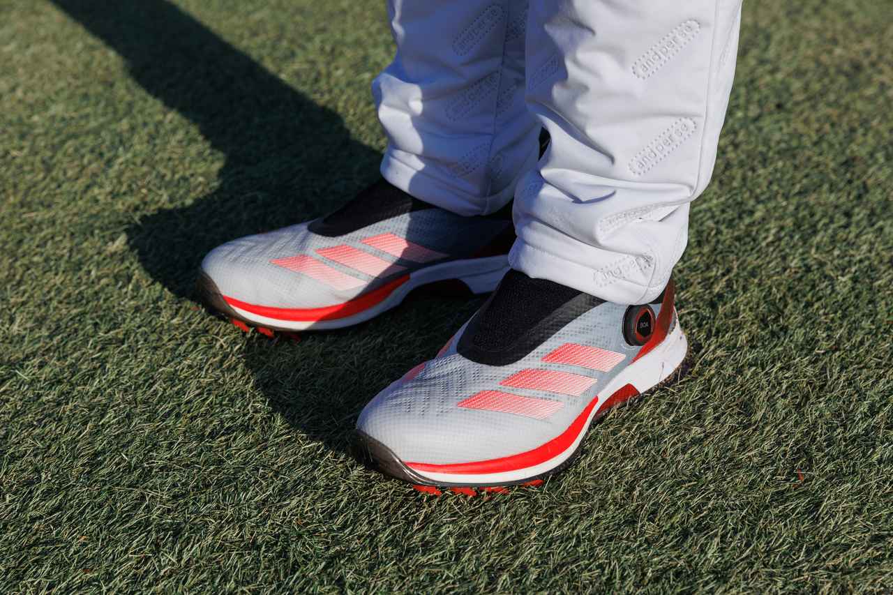 画像: 近未来感を漂わせたデザインのBOA搭載スパイクレス