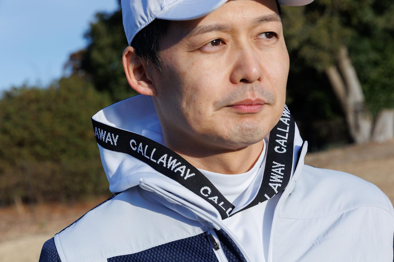 画像: 色合いを合わせたレイヤードが巧みなトップスアレンジ