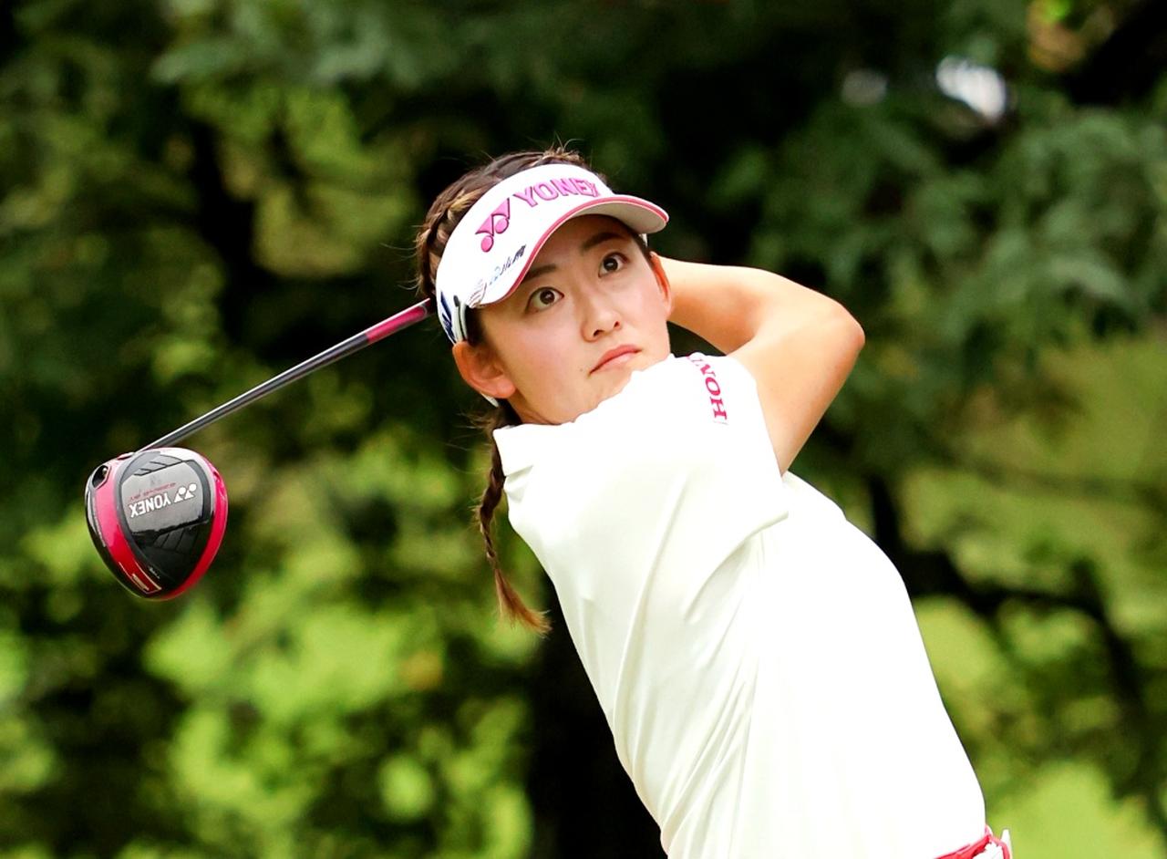 画像: 岩井千怜、世界1位と一騎打ちの末2位! 圧巻のチップインイーグル&3連続ガッツポーズでタイを魅了【米女子ツアー】 - みんなのゴルフダイジェスト