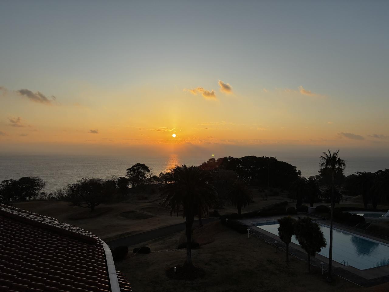 画像: ルームから見える日の出にテンションが上がる!