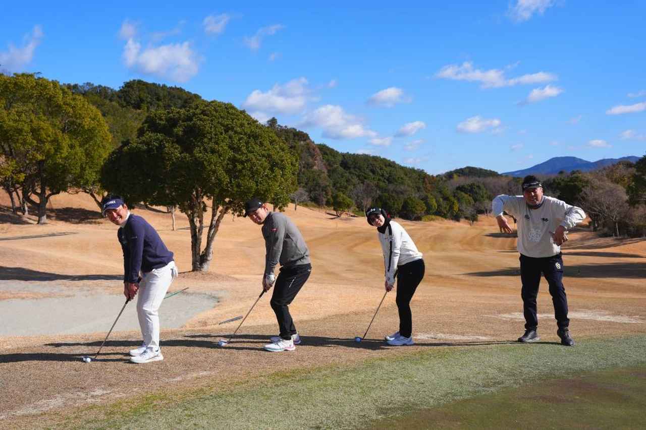 画像: ツアープロが入門! 左から小島謙太郎、加藤龍太郎、木下彩、奥田靖己