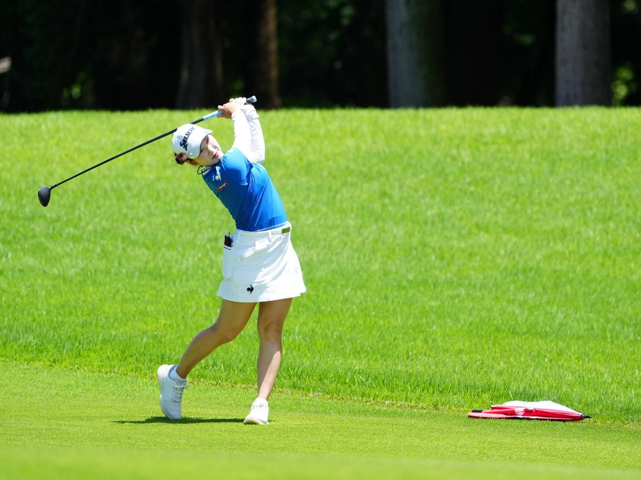 画像: 試合を休まないことで連続試合出場数を重ねた小祝だが、「今までに感じたことがない痛みで、左手でドアを開けることも大変でした」と小祝。これからの長いゴルフ人生のために、手術に踏み切り、昨シーズンの約半分の試合を欠場した