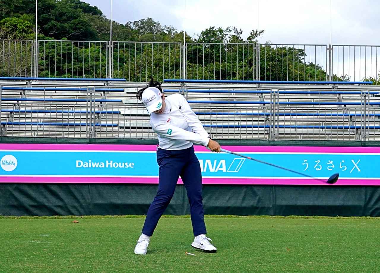 画像 : 8番目の画像 - 小祝さくらのドライバーショット連続写真～開幕戦で撮り下ろし - みんなのゴルフダイジェスト