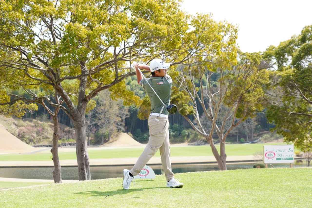 画像 : 6番目の画像 - 2025年の片岡のスウィング※写真1枚目をクリックで解説を確認！ - みんなのゴルフダイジェスト