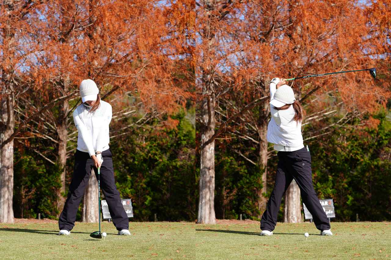 画像: 左手はややウィークグリップ、右手は少し開いて握る