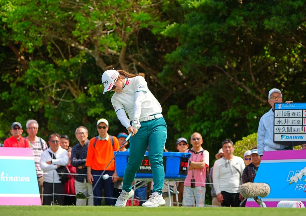 画像 : 9番目の画像 - 佐久間朱莉のドライバーショット連続写真（撮影/岡沢裕行） - みんなのゴルフダイジェスト