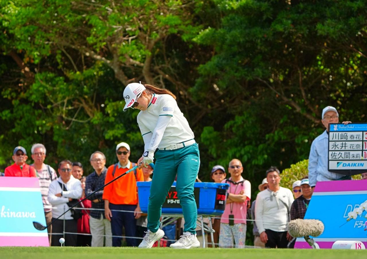 画像 : 8番目の画像 - 優勝した佐久間朱莉のドライバーショット連続写真（撮影/岡沢裕行） - みんなのゴルフダイジェスト