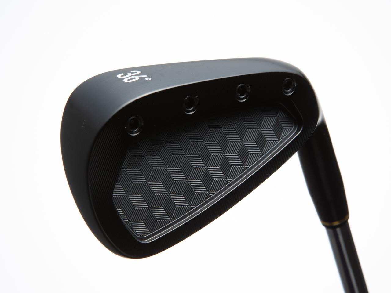 画像: こちらが黒染めヘッドの「サブロク・クロ」。モーダス120（S）シャフトに太めグリップを入れ、重さは約480g。価格は税込2万9700円 www.g-pocket.jp