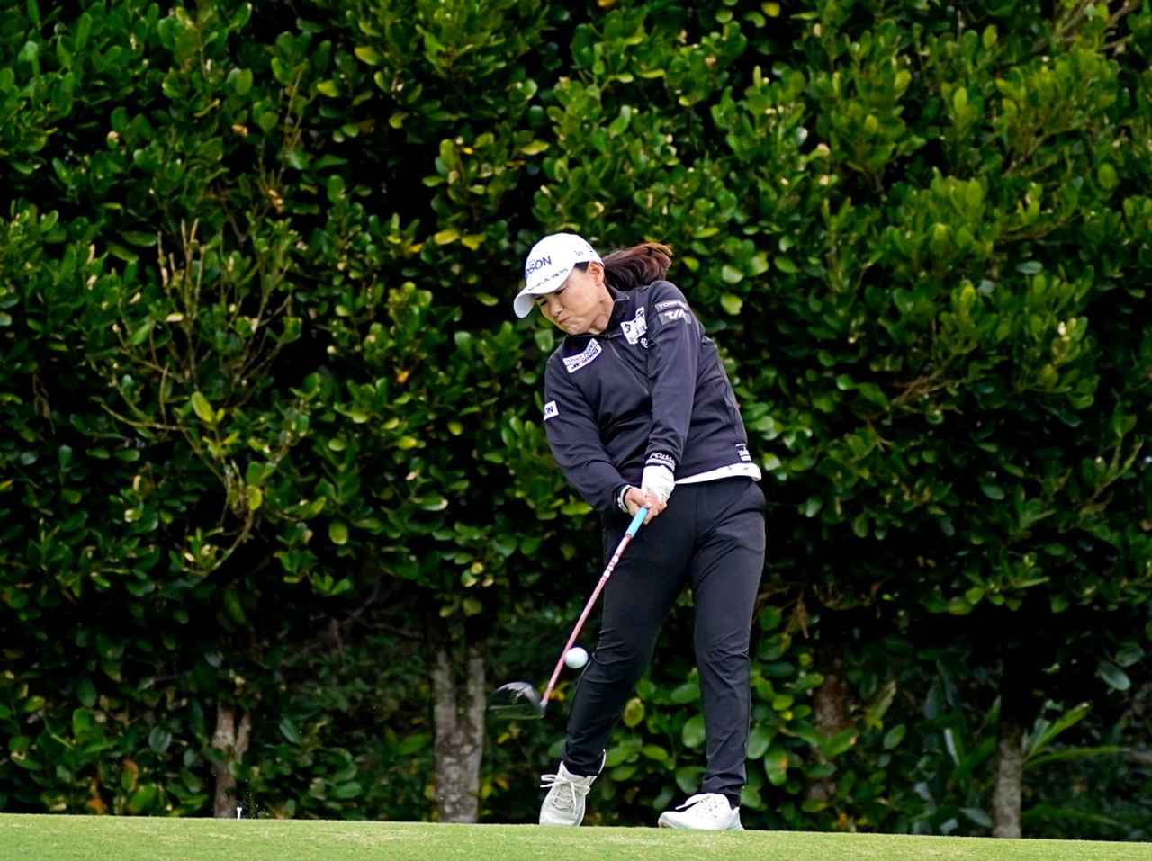 画像 : 8番目の画像 - 横峯さくらのコンパクトトップのドライバーショット連続写真 - みんなのゴルフダイジェスト