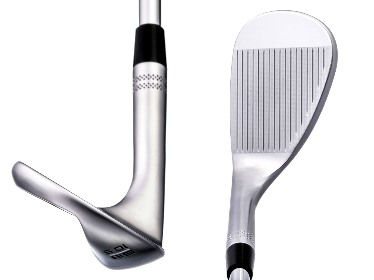 画像: ｢OPUS SP+ウェッジ｣。キャロウェイツアープレーヤーとともに長い時間をかけて作り上げた｢シェイプ6」という顔（右）。トウ側から見るとフェース上部が肉厚で高重心を感じさせるフォルム（左）。ボディは軟鉄鋳造、フェースはMIM製法によるステンレスフェース