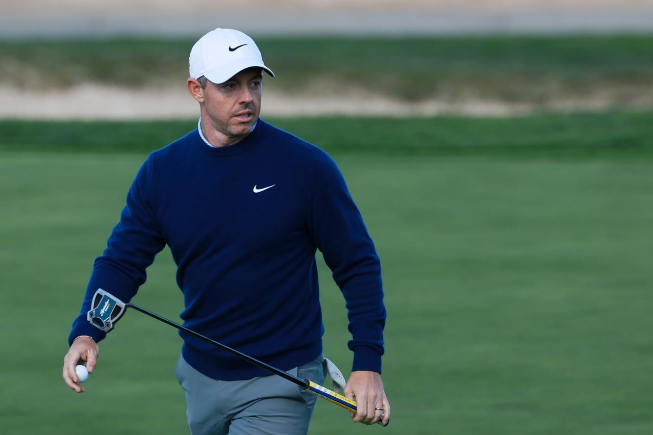 画像: 大きな慣性モーメントは維持しながらも、操作性の高いスモールスラントネックで戦うマキロイ