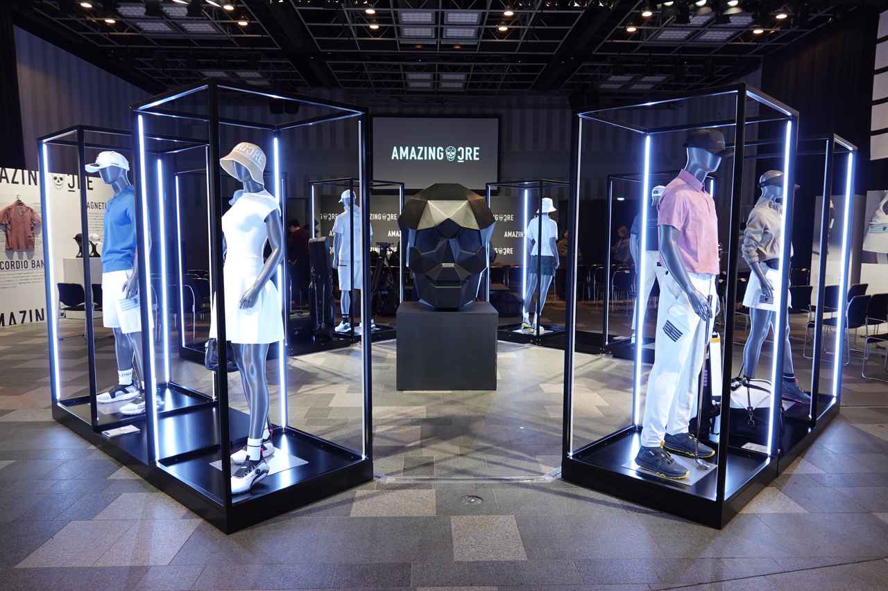 画像: パフォーマンスを最大限に引き出しつつ、オシャレ。まさに“ゴルファーの動きをサポートするギア”としてのアパレル