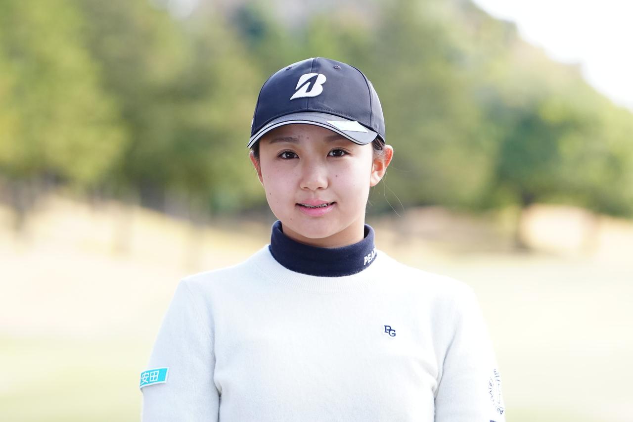 画像1: ボールから10cm離して構える!? プロテスト1位・伊藤愛華の飛距離を最大化するアドレスとスウィング【新人女子プロのスウィング#19】