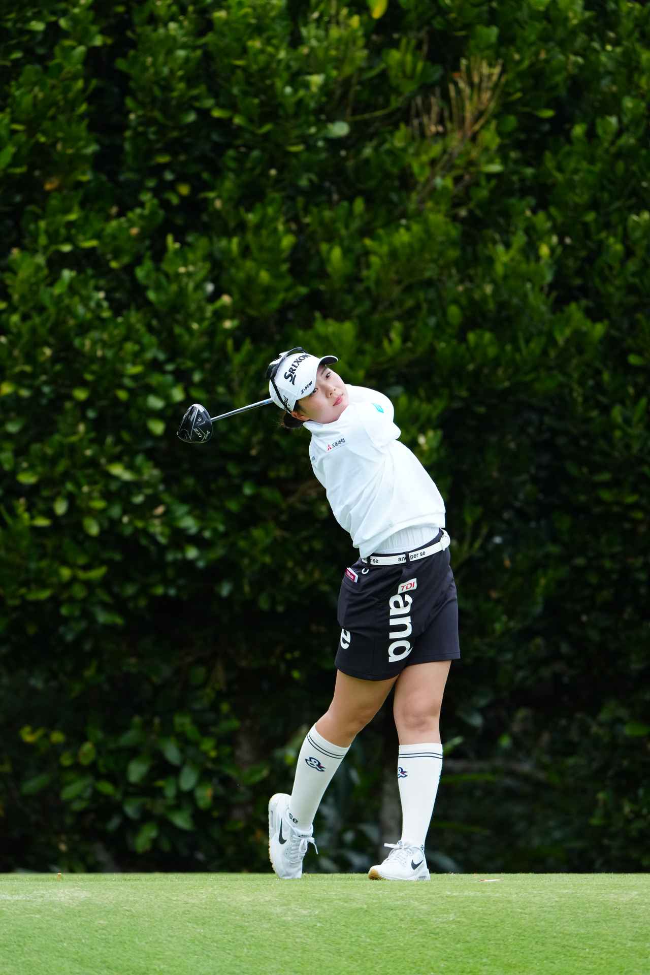 画像 : 11番目の画像 - 菅楓華　ドライバー斜め正面連続写真 - みんなのゴルフダイジェスト