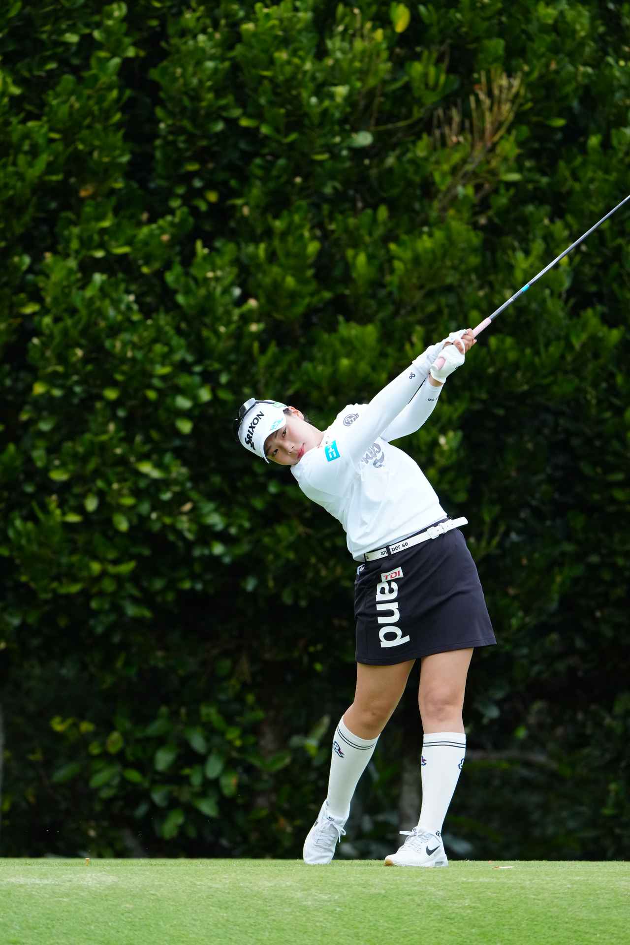 画像 : 9番目の画像 - 菅楓華　ドライバー斜め正面連続写真 - みんなのゴルフダイジェスト