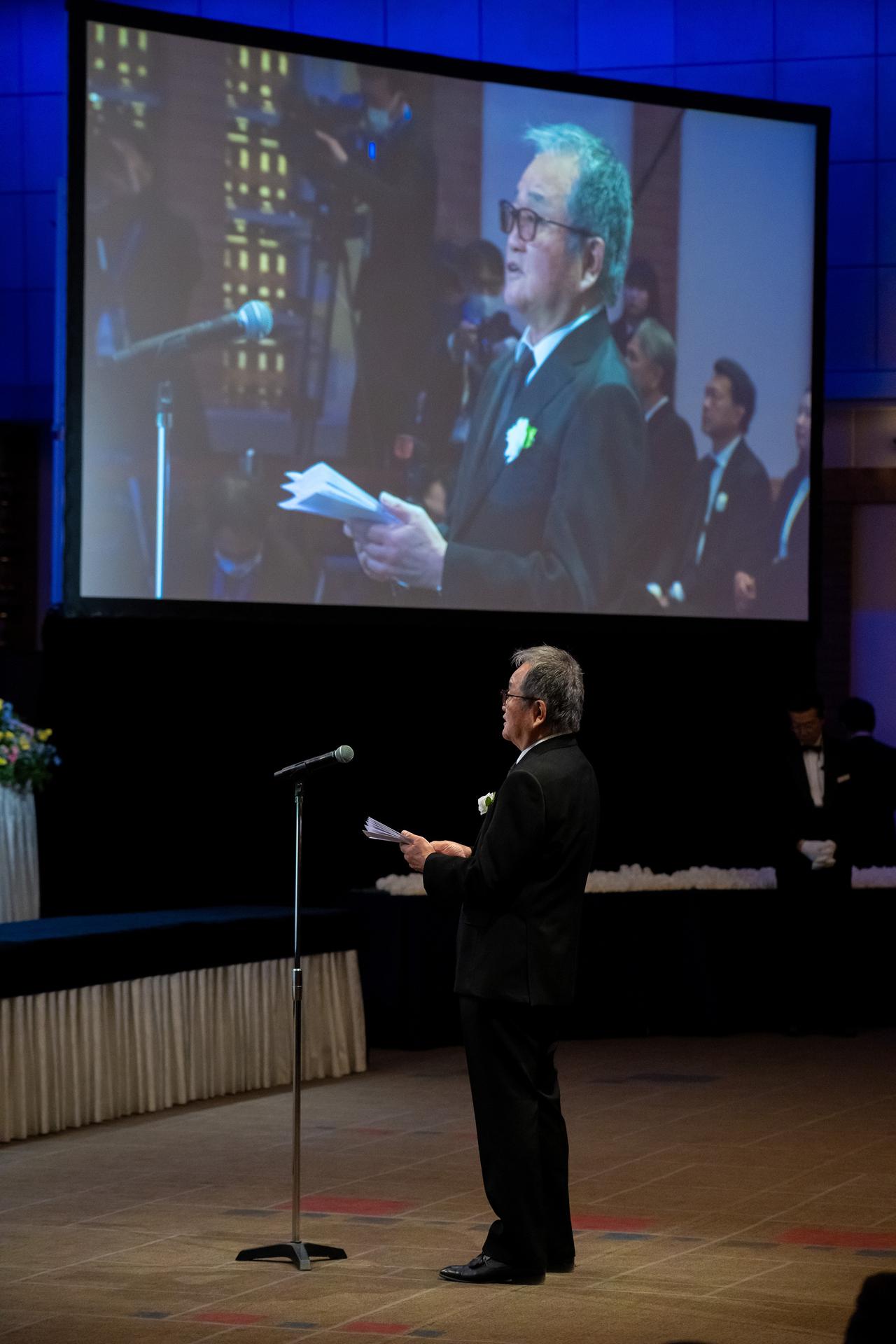 画像: ジャンボの活躍を支えたエースキャディの佐野木計至。「まだ実感が湧きません」