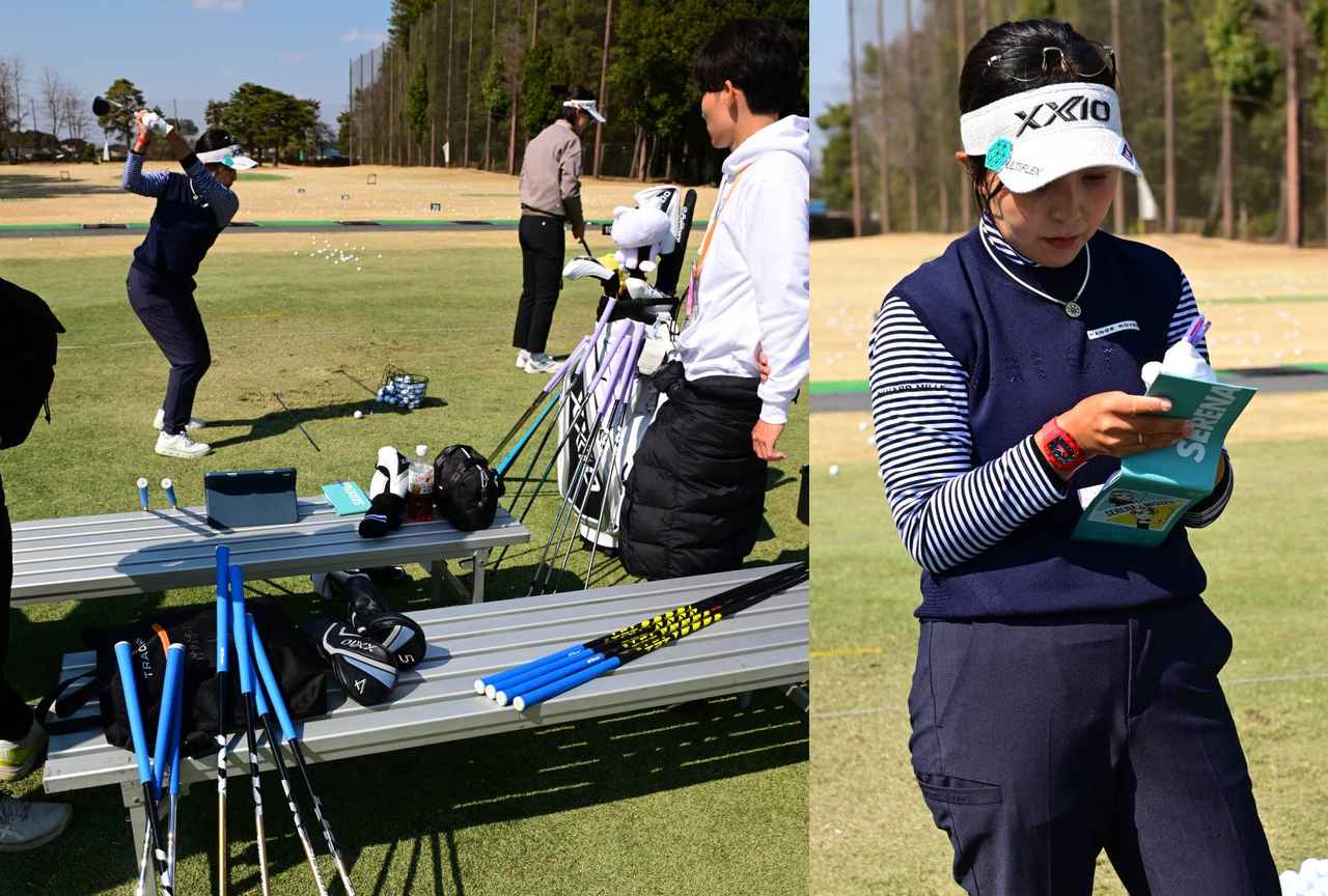 画像: シャフトを替えては何かをメモに書き込む青木（撮影／有原裕晶）