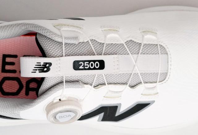 画像: シュータンの上に印字された“数字”に注目！