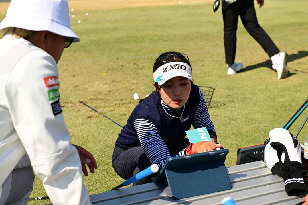 画像: データを確認し、本戦に向けてシャフトを決定！（撮影／有原裕晶）