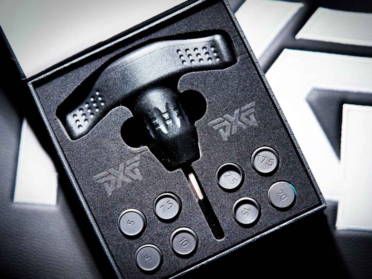 画像: 2.5g～20gのウェイトがセットになった「PXGフルウェイトキット」1万5400円（別売）