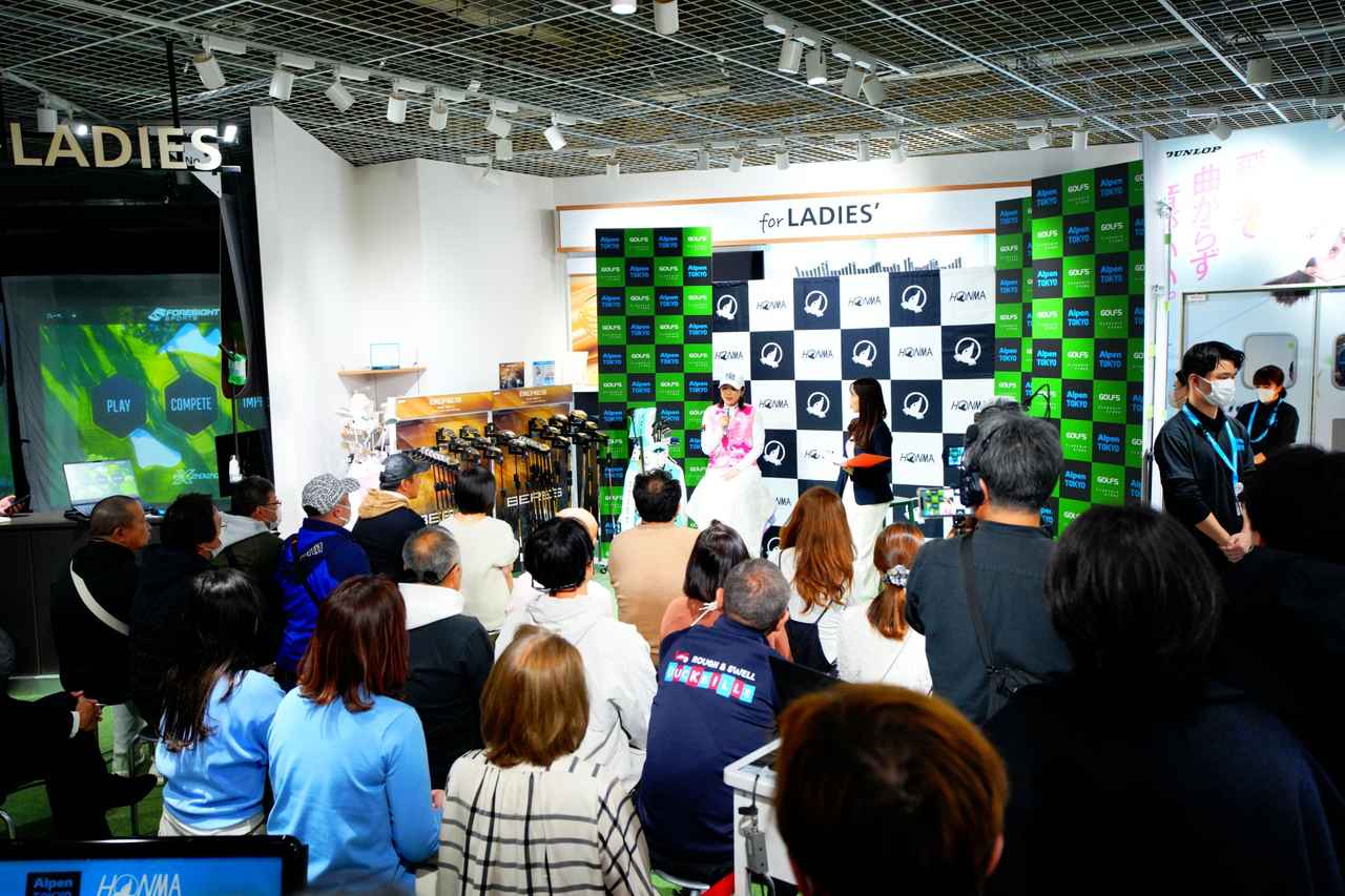 画像: 20名の枠はすぐに埋まり、立ち見の人も。相変わらずの人気ぶり