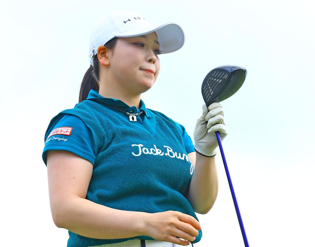 画像: TW777を見つめる後藤未有