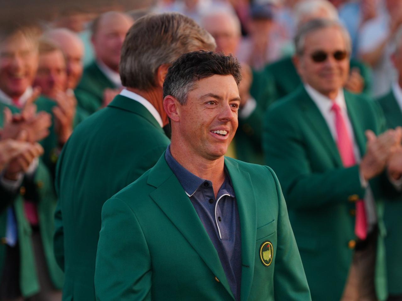 画像: 日本時間の3月19日0時にリモート取材に対応したマキロイはグリーンのジャケットを羽織って登場した（写真は25年マスターズセレモニー、撮影/岩本芳弘）