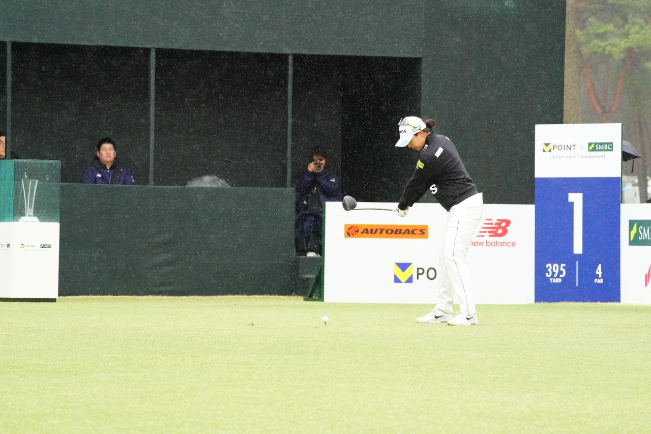 画像 : 2番目の画像 - Vポイント×SMBCレディス初日の菅楓華のドライバースウィング - みんなのゴルフダイジェスト