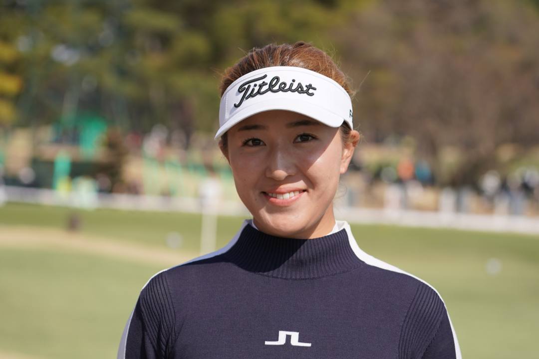 画像: 細身な身体からは想像できないダイナミックなスウィングの持ち主の横山翔亜