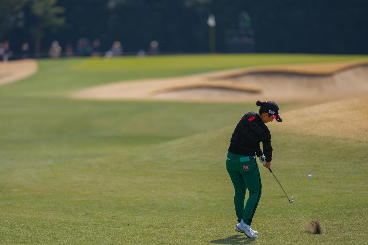 画像: 土台を固めスウィングの安定感を上げた(撮影/姉崎正)